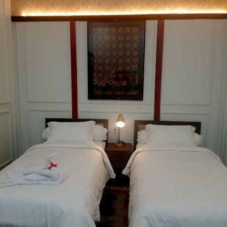 Mruyung Guest House Kota Lama Banyumas Mitra Reddoorz Экстерьер фото